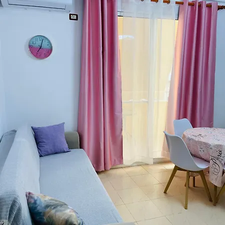 Olta House Golem (Tirana)